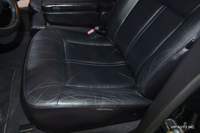 2005 Lincoln Town Car 4dr Sedan Signature Limited - 22954480 - 16