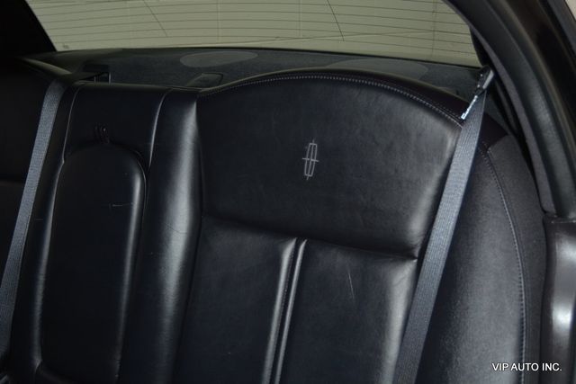 2005 Lincoln Town Car 4dr Sedan Signature Limited - 22954480 - 22