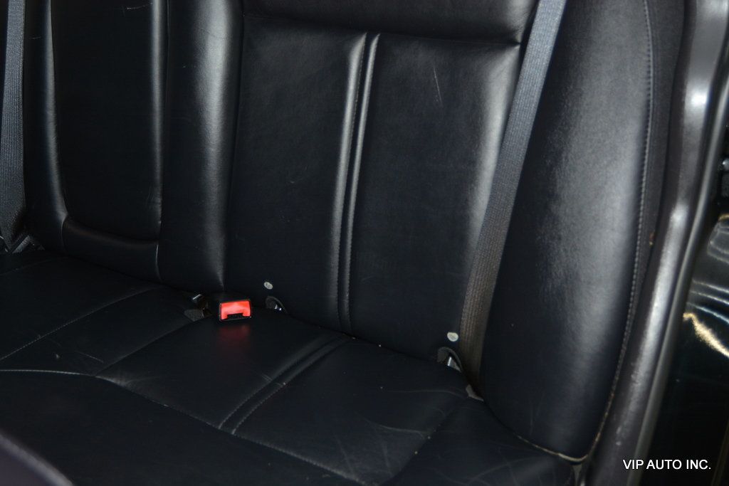 2005 Lincoln Town Car 4dr Sedan Signature Limited - 22954480 - 24