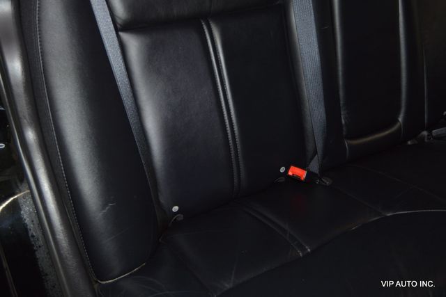 2005 Lincoln Town Car 4dr Sedan Signature Limited - 22954480 - 25