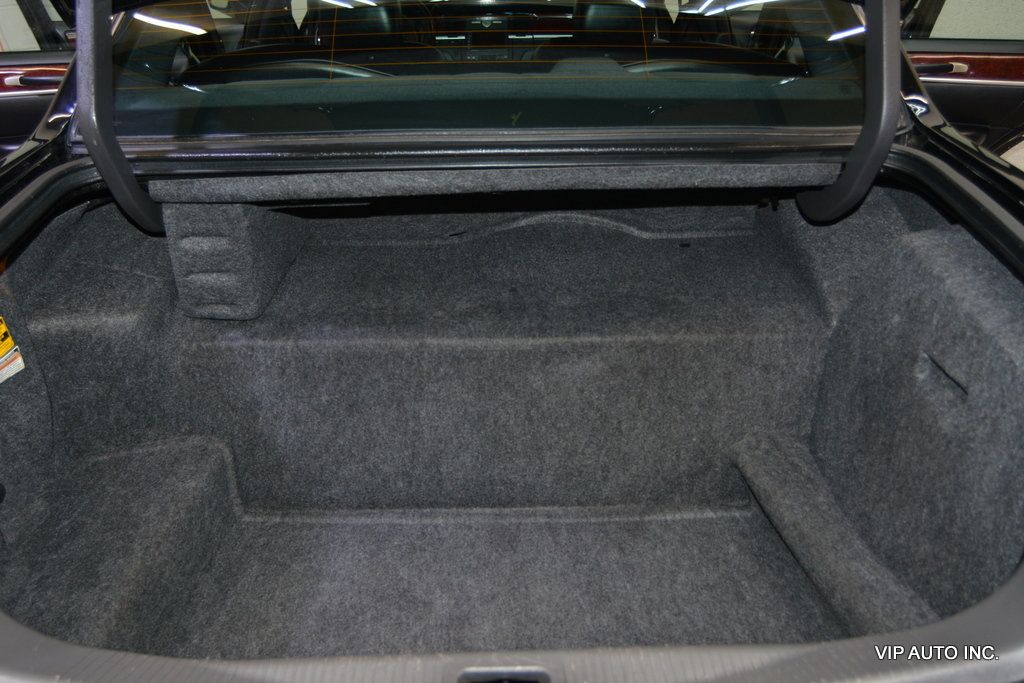 2005 Lincoln Town Car 4dr Sedan Signature Limited - 22954480 - 33