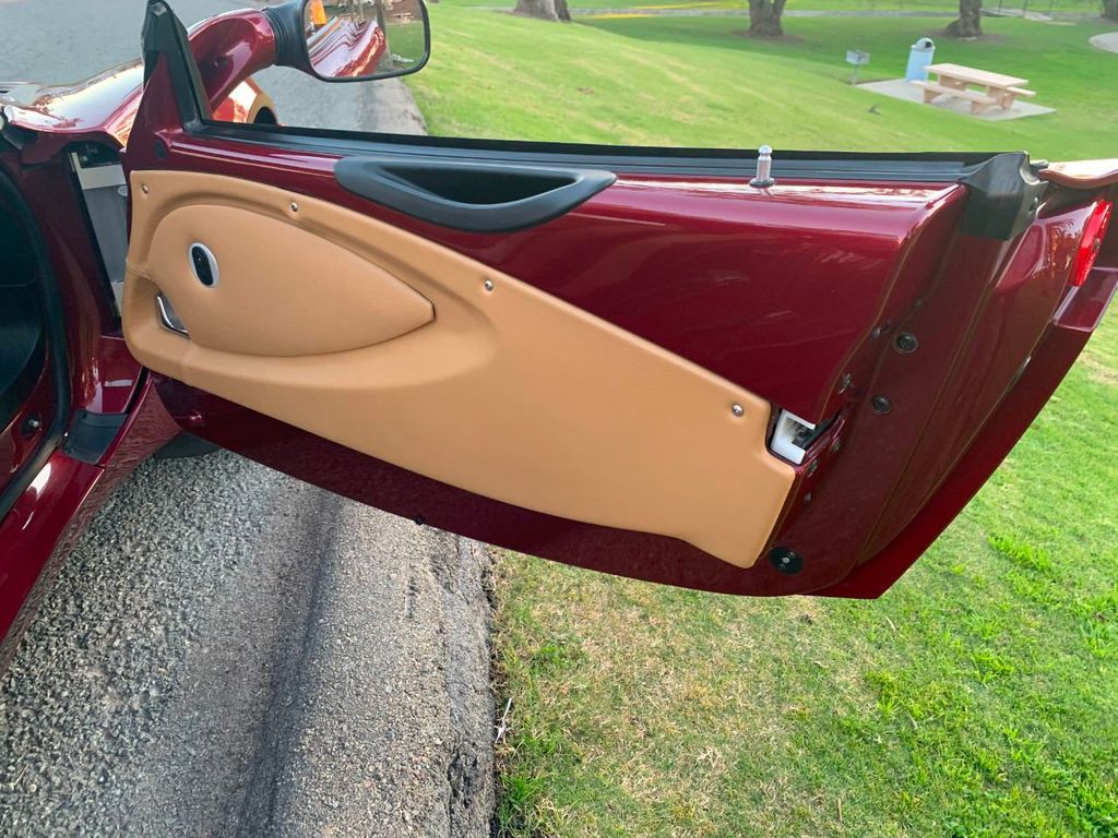 2005 Lotus Elise 2dr Convertible - 19767821 - 16