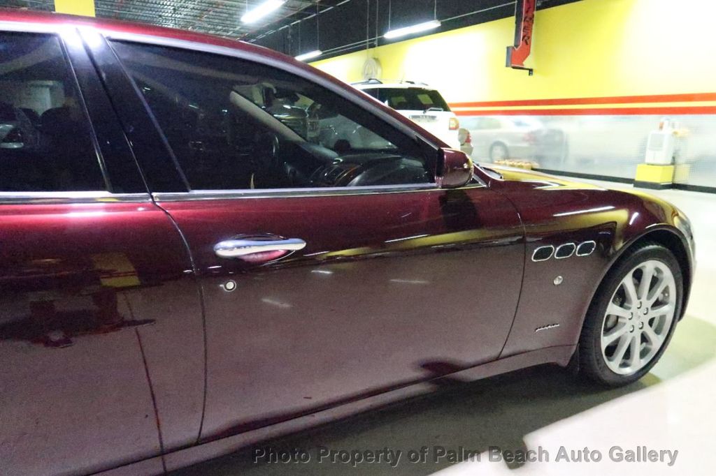 2005 Maserati Quattroporte photo 13