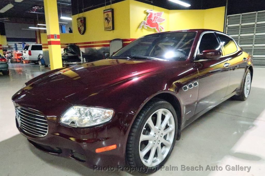 2005 Maserati Quattroporte photo 3