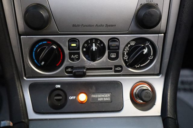 2005 Mazda MX-5 Miata 2dr Convertible Cloth Automatic - 22932745 - 27