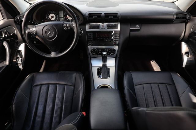 2005 Mercedes-Benz C-Class 4dr Sedan 5.5L AMG - 22919239 - 22