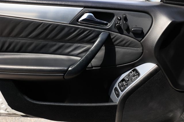 2005 Mercedes-Benz C-Class 4dr Sedan 5.5L AMG - 22919239 - 42