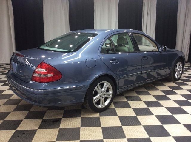 2005 Mercedes-Benz E-Class E500 4dr Sedan 5.0L - 22303551 - 5