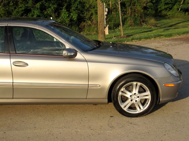 2005 Mercedes-Benz E-Class E500 4dr Sedan 5.0L 4MATIC - 22478831 - 9