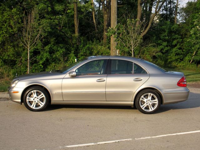 2005 Mercedes-Benz E-Class E500 4dr Sedan 5.0L 4MATIC - 22478831 - 5