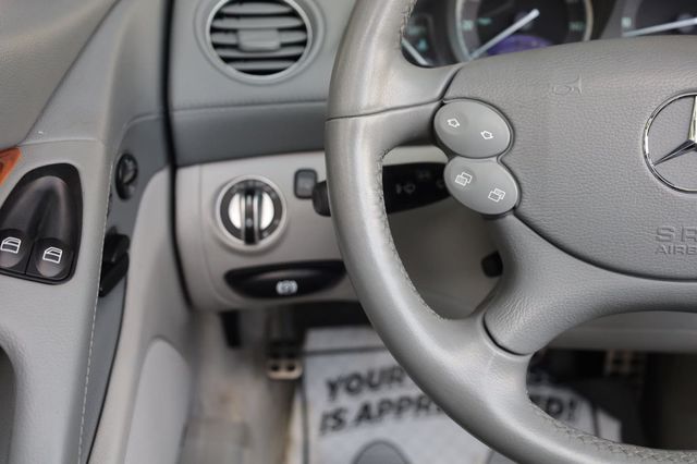 2005 Mercedes-Benz SL Class SL500 - 23039898 - 22