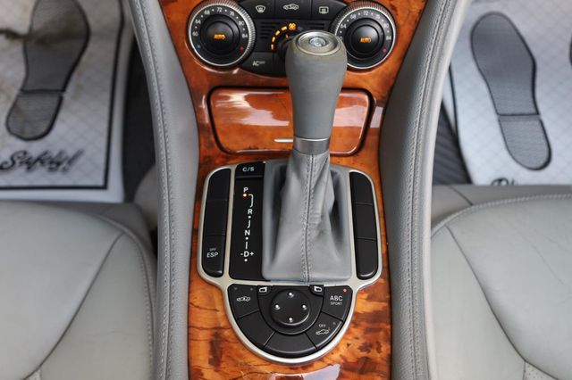 2005 Mercedes-Benz SL Class SL500 - 23039898 - 28