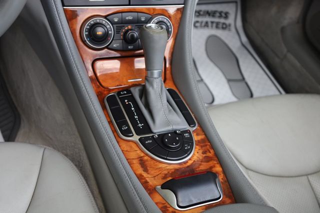 2005 Mercedes-Benz SL Class SL500 - 23039898 - 32