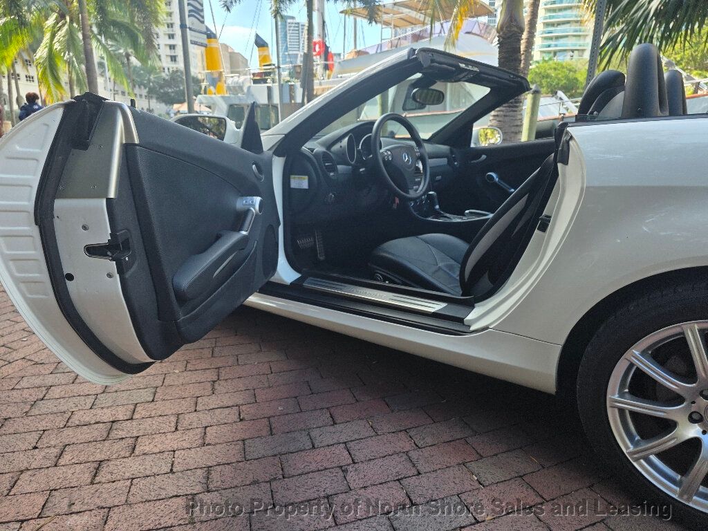 2005 Mercedes-Benz SLK Movie Star - 22977057 - 40