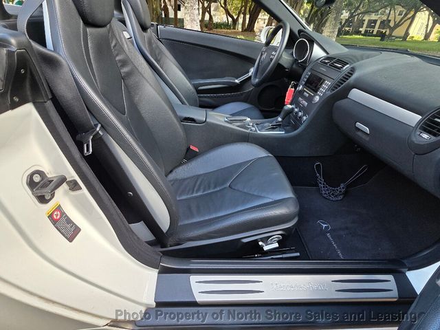 2005 Mercedes-Benz SLK Movie Star - 22977057 - 48