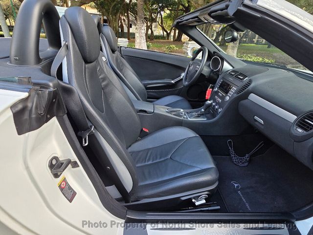 2005 Mercedes-Benz SLK Movie Star - 22977057 - 49