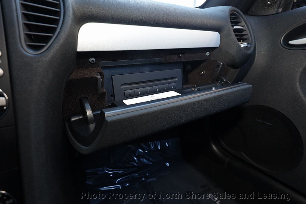 2005 Mercedes-Benz SLK Roadster 5.5L AMG - 22948874 - 36