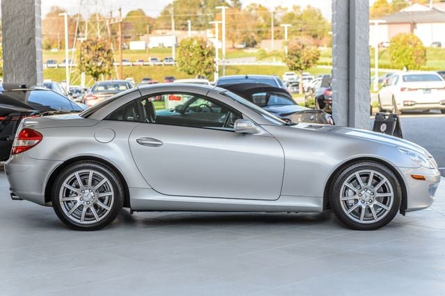 2005 Mercedes-Benz SLK SLK350 - RETRACTABLE HARD TOP CONVERTIBLE - VERY CLEAN  - 22649257 - 46