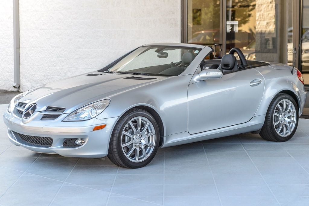 2005 Mercedes-Benz SLK SLK350 - RETRACTABLE HARD TOP CONVERTIBLE - VERY CLEAN  - 22649257 - 5