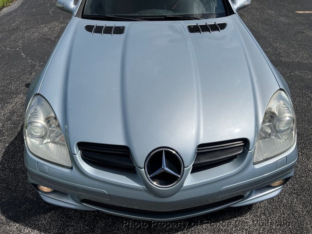 2005 Mercedes Benz SLK 55 AMG photo 18