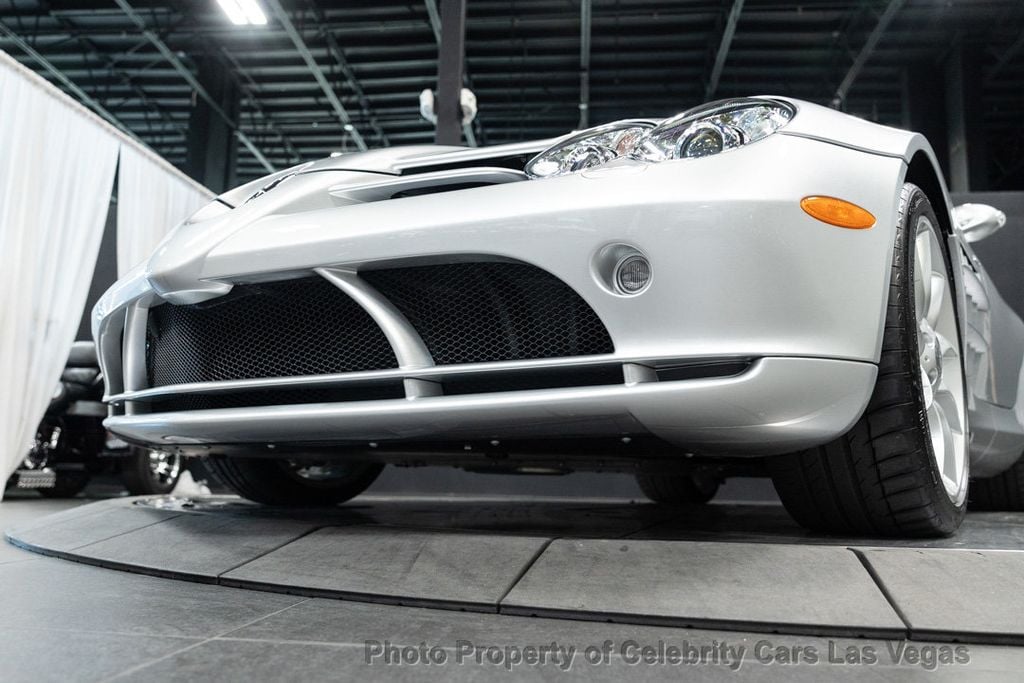 2005 Mercedes-Benz SLR McLaren 634 miles! - 22132884 - 14