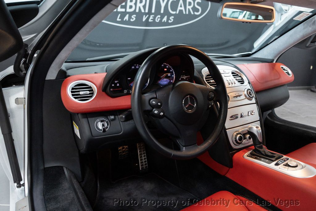 2005 Mercedes-Benz SLR McLaren 634 miles! - 22132884 - 1