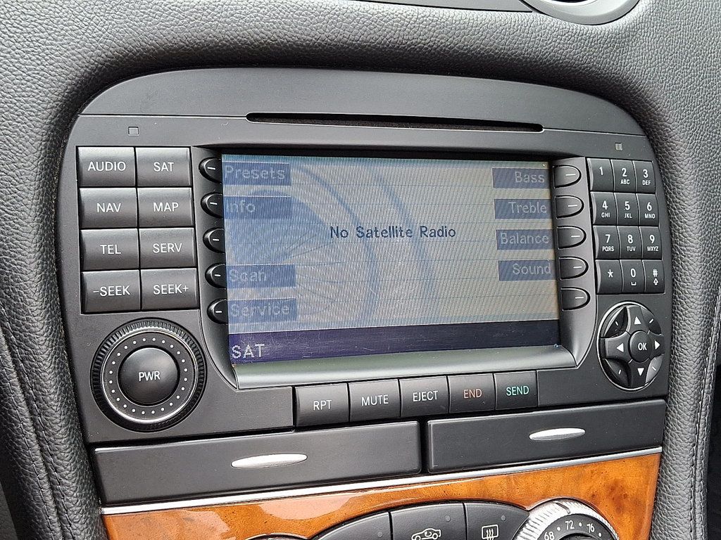 2005 Mercedes Benz SL 500 photo 15