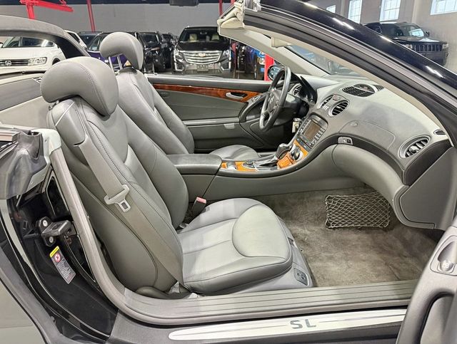 2005 Mercedes-Benz SL-Class SL500 2dr Roadster 5.0L - 22878025 - 35