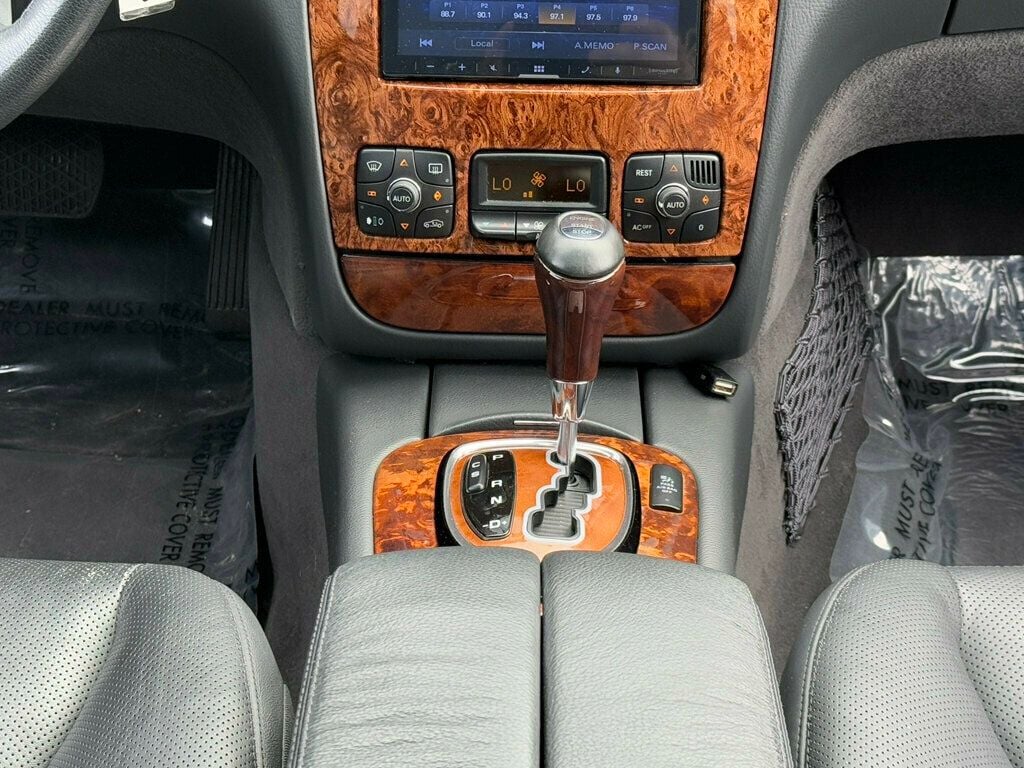 2005 Mercedes Benz S 500 4MATIC photo 17