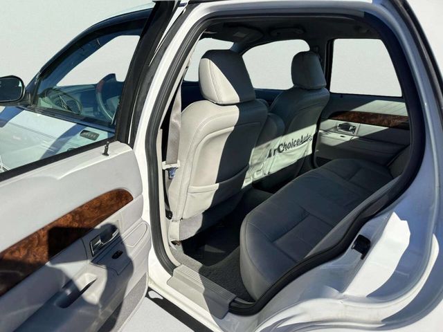 2005 Mercury Grand Marquis 4dr Sedan LS Premium - 22947355 - 15