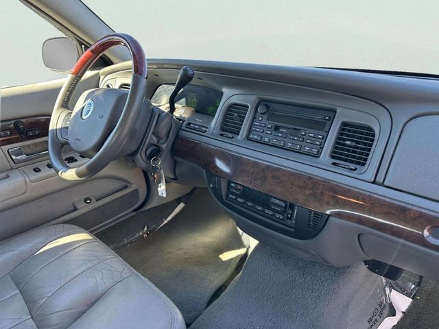 2005 Mercury Grand Marquis 4dr Sedan LS Premium - 22947355 - 21