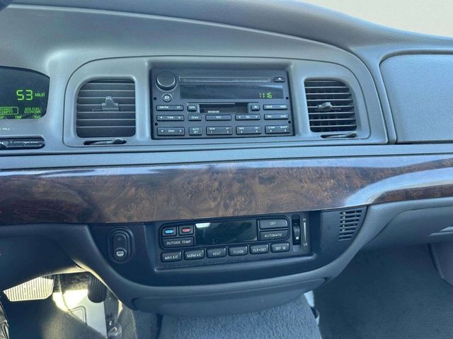 2005 Mercury Grand Marquis 4dr Sedan LS Premium - 22947355 - 25