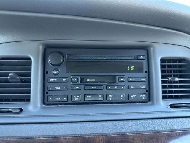 2005 Mercury Grand Marquis 4dr Sedan LS Premium - 22947355 - 26