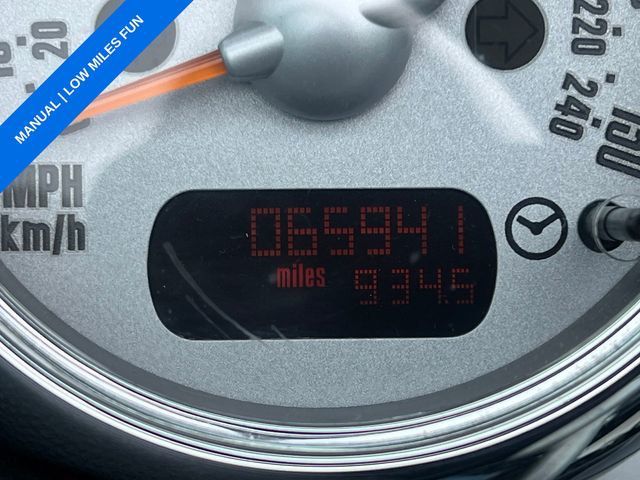 2005 MINI Cooper Convertible   - 23006323 - 17