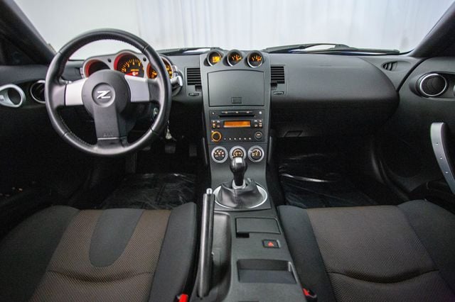 2005 Nissan 350Z 2dr Coupe Manual - 23015767 - 11