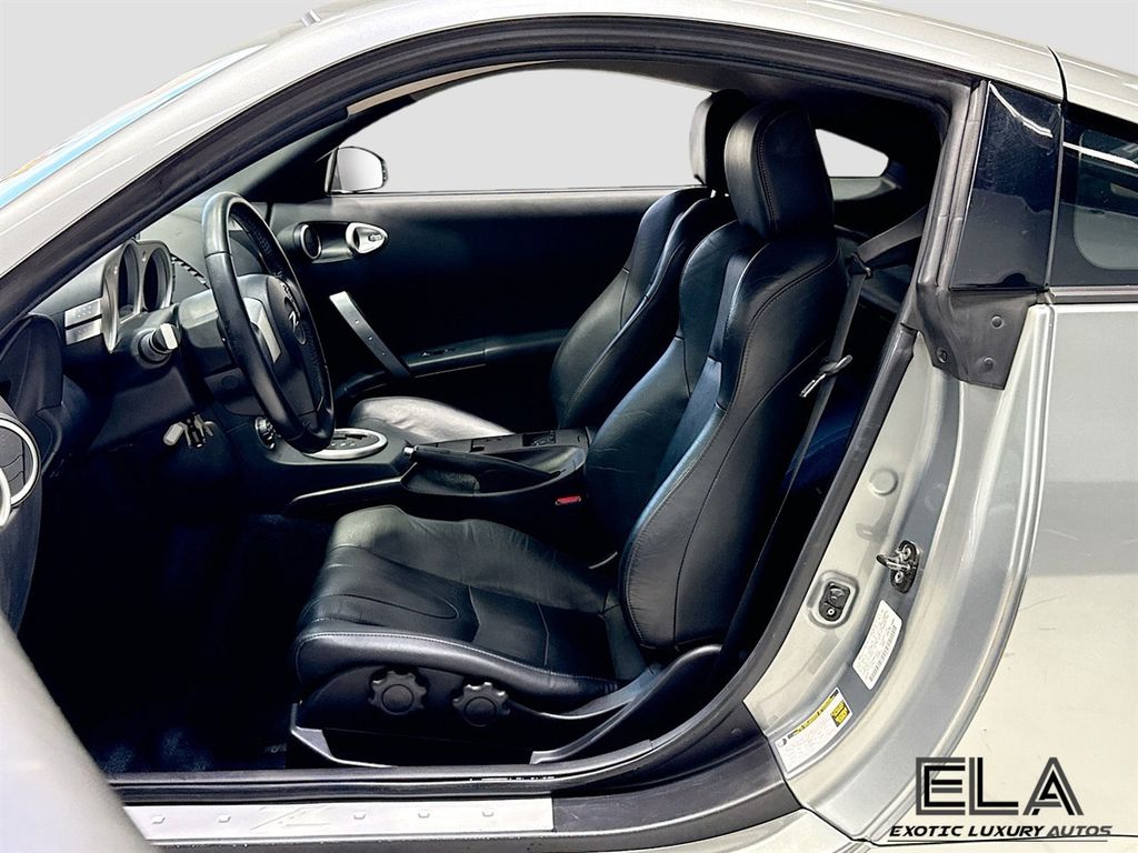 2005 Nissan 350Z 2dr Coupe Touring Automatic - 22979817 - 20