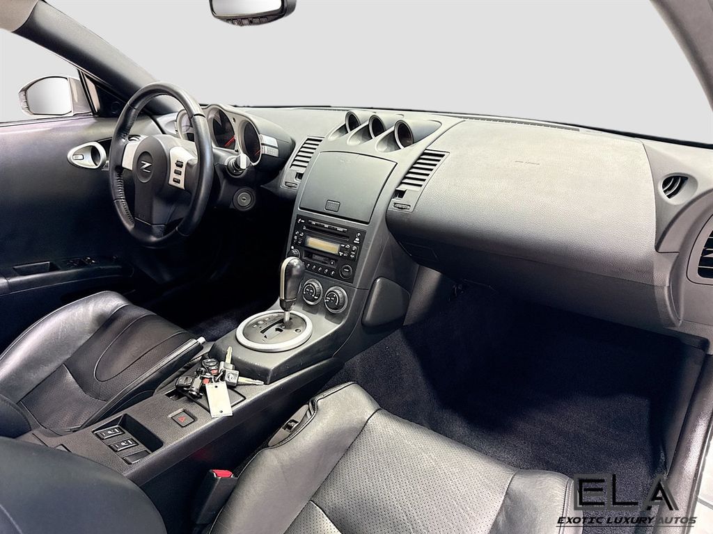 2005 Nissan 350Z 2dr Coupe Touring Automatic - 22979817 - 24