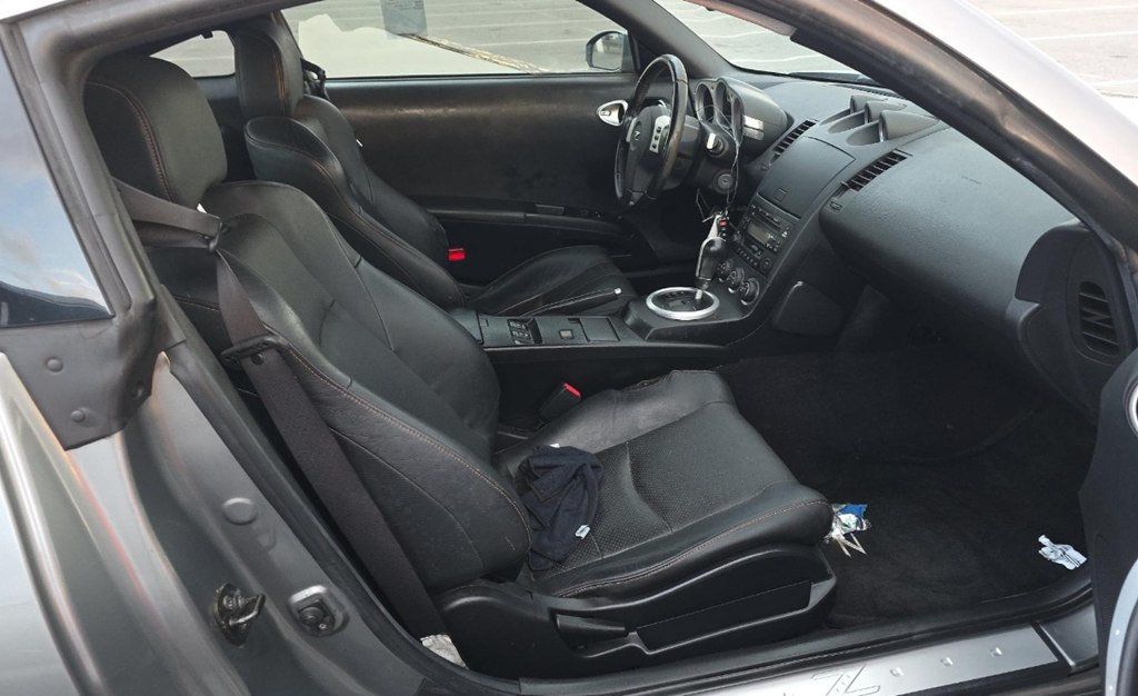2005 Nissan 350Z 2dr Coupe Touring Automatic - 22979817 - 6