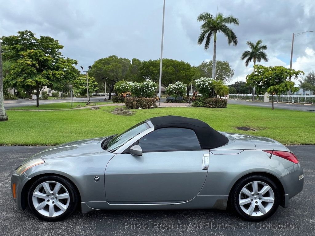 2005 Nissan 350Z Roadster Enthusiast Manual - 22527174 - 12