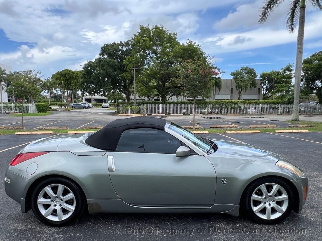 2005 Nissan 350Z Roadster Enthusiast Manual - 22527174 - 13