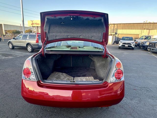 2005 Nissan Altima 2.5 S 4dr Sedan - 23025293 - 24