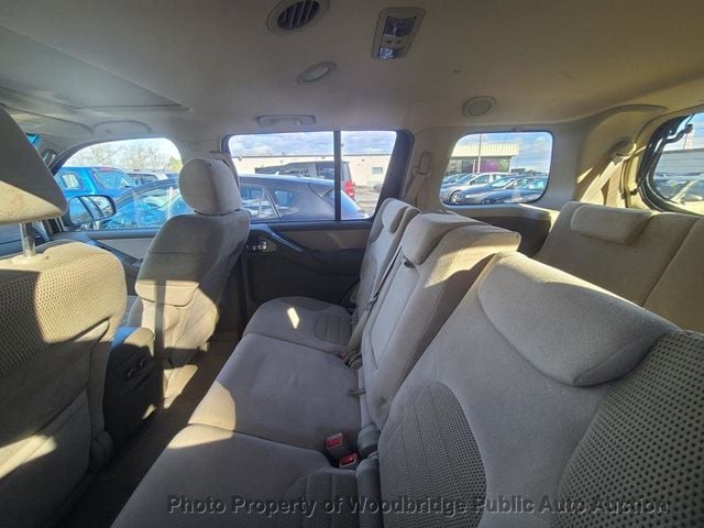 2005 Nissan Pathfinder SE - 22774884 - 9