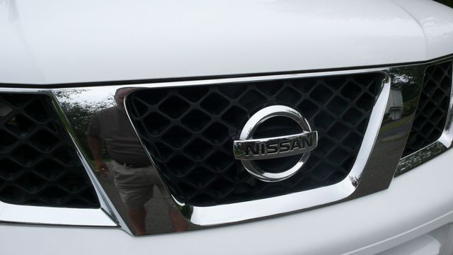 2005 Nissan Pathfinder SE 4WD - 18089431 - 9