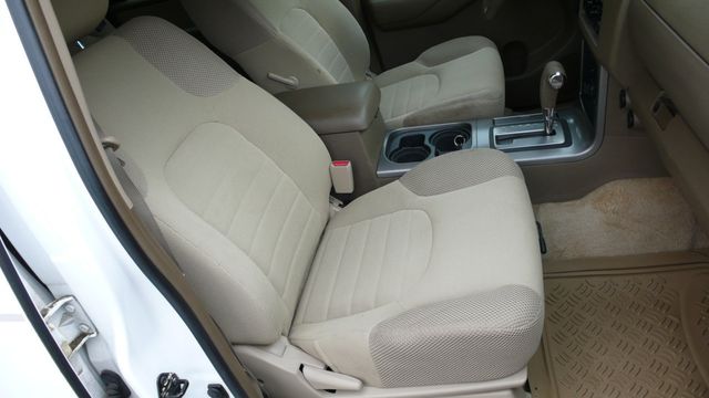 2005 Nissan Pathfinder SE 4WD - 18089431 - 17