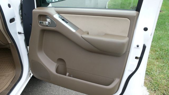 2005 Nissan Pathfinder SE 4WD - 18089431 - 23