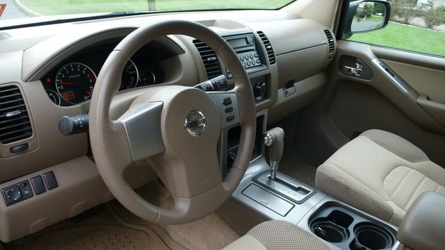 2005 Nissan Pathfinder SE 4WD - 18089431 - 26