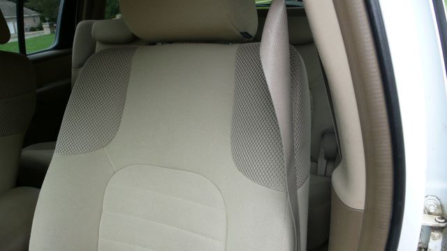 2005 Nissan Pathfinder SE 4WD - 18089431 - 32