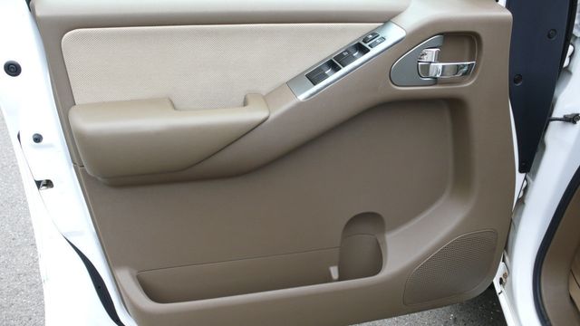 2005 Nissan Pathfinder SE 4WD - 18089431 - 34