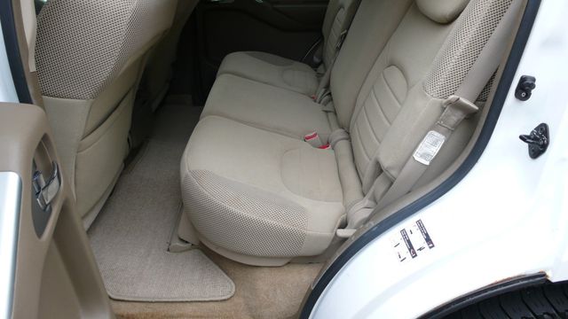 2005 Nissan Pathfinder SE 4WD - 18089431 - 39