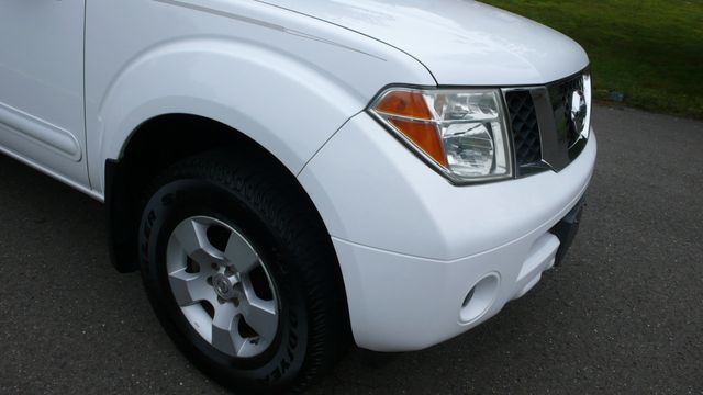 2005 Nissan Pathfinder SE 4WD - 18089431 - 47
